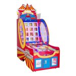Throwing ball arcade game machine