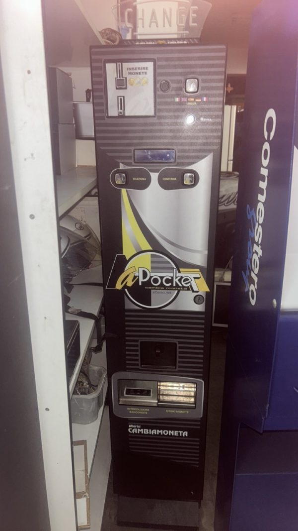 CHANGE MACHINE
